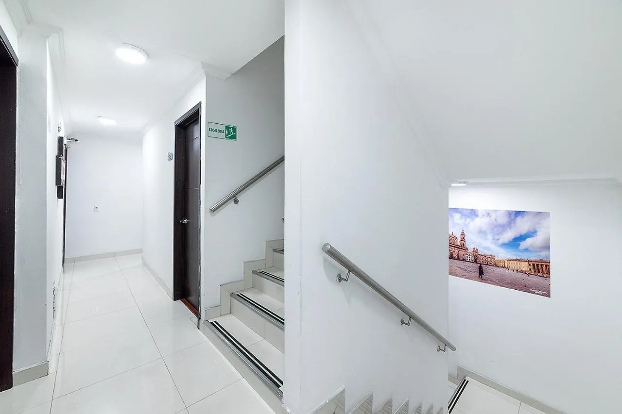 Hotel San Nicolas Богота