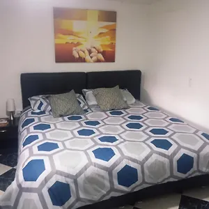 Hotel Boutique Mendoza - Cerca Aeropuerto El Dorado Отель